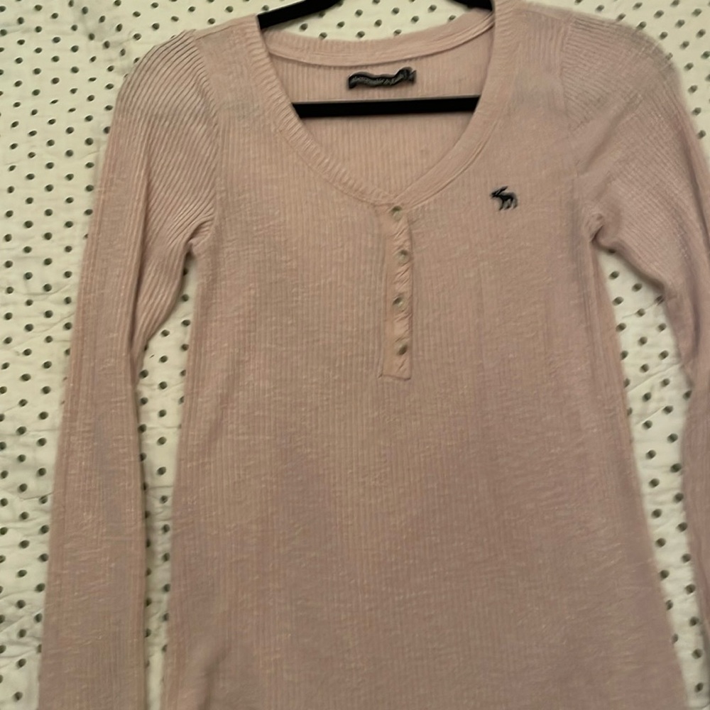 Abercrombie and Fitch light pink Henley